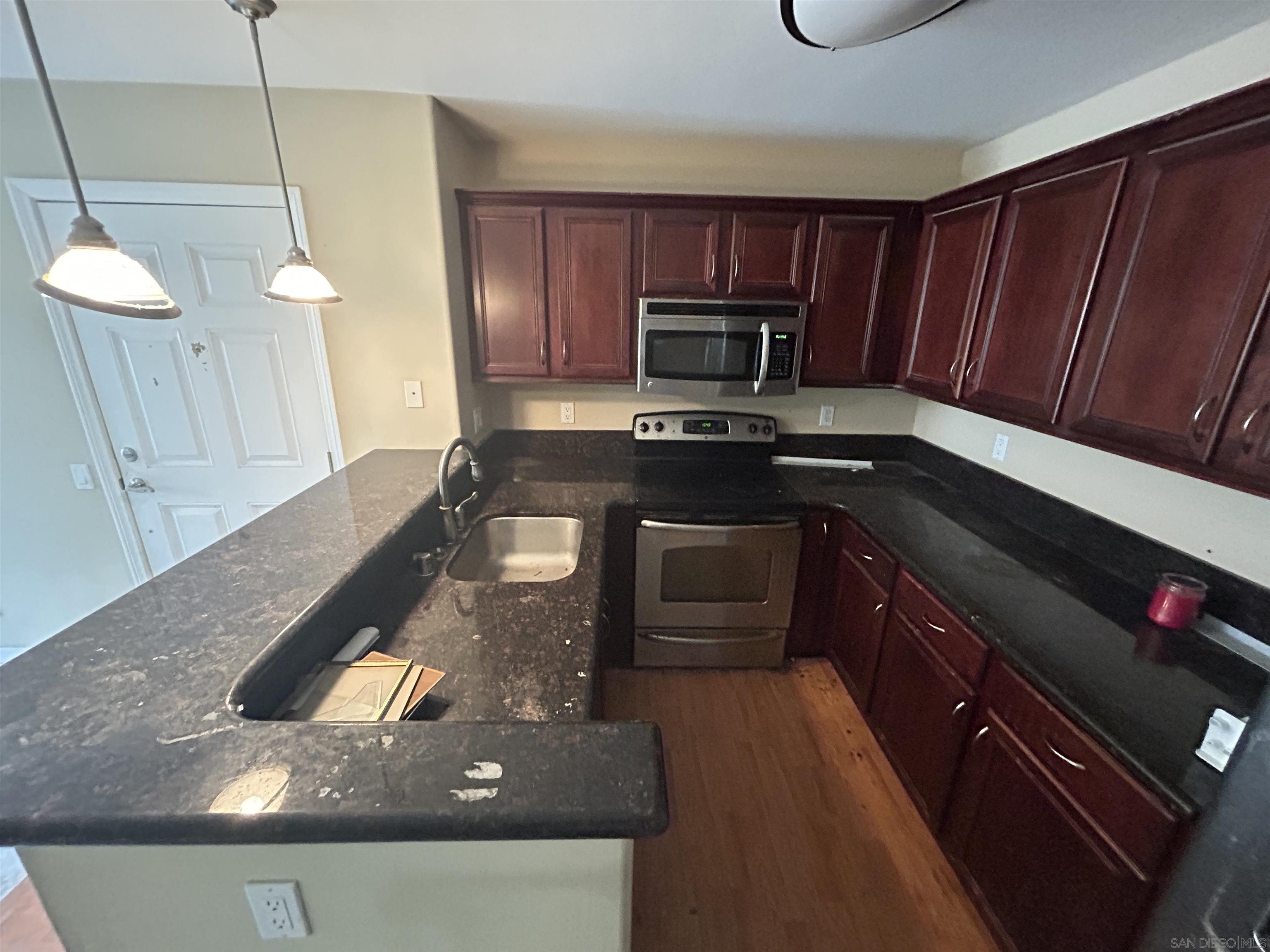 5404 Balboa Arms Dr 461