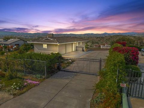 5884 Redondo Dr Bonsall CA 92003