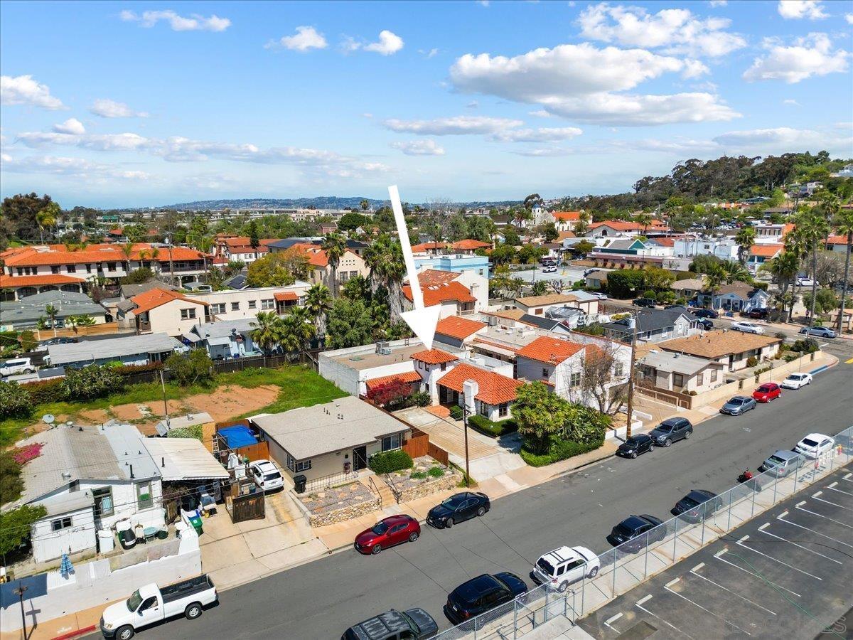 San Diego, California 92110, United States, 3 Bedrooms Bedrooms, ,2 BathroomsBathrooms,Residential,Pending,57978