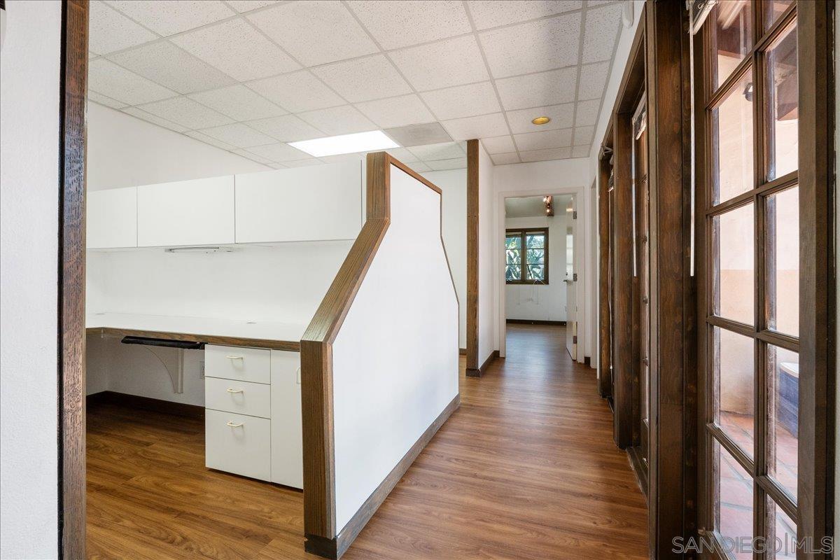 San Diego, California 92110, United States, 3 Bedrooms Bedrooms, ,2 BathroomsBathrooms,Residential,Pending,57978