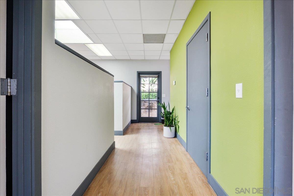 San Diego, California 92110, United States, 3 Bedrooms Bedrooms, ,2 BathroomsBathrooms,Residential,Pending,57978