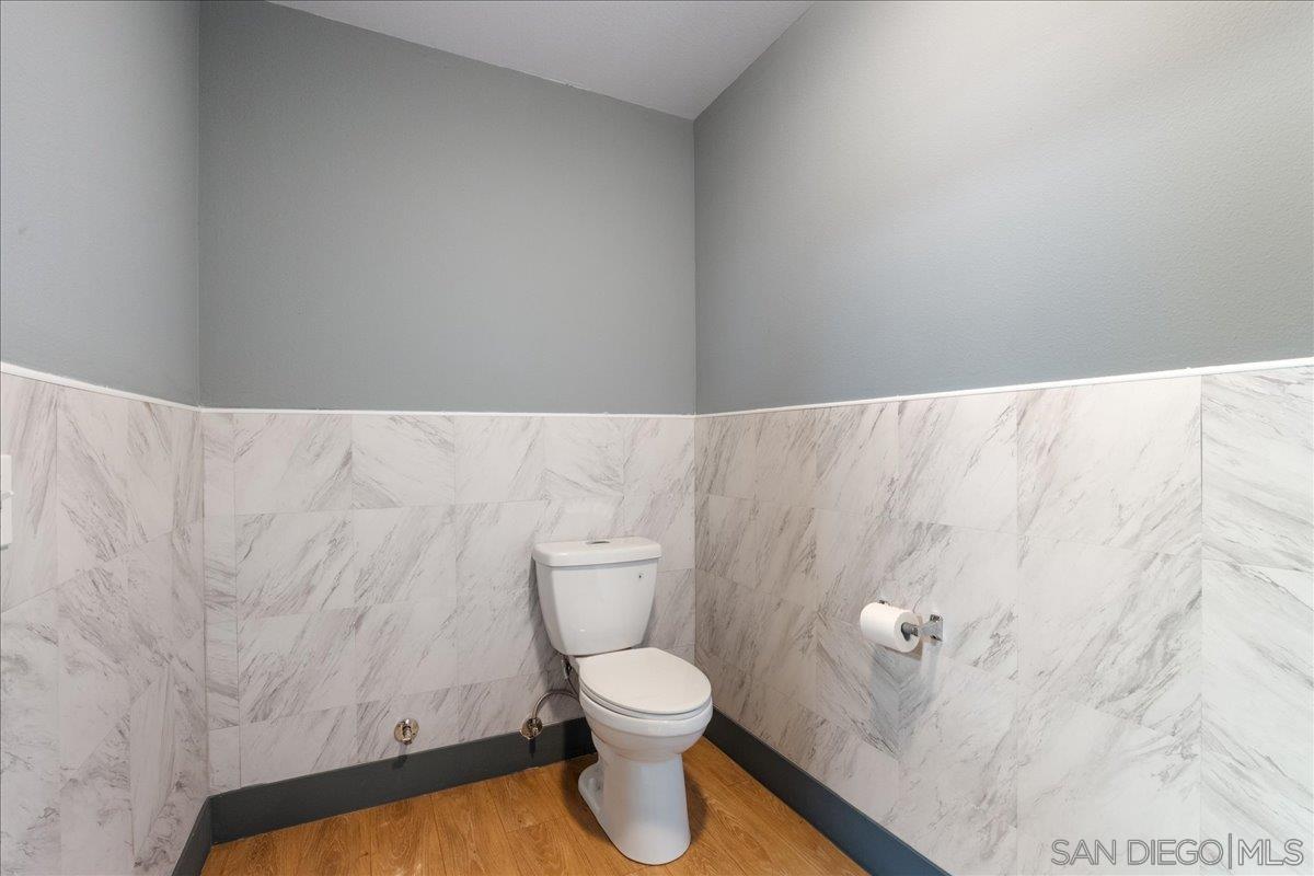 San Diego, California 92110, United States, 3 Bedrooms Bedrooms, ,2 BathroomsBathrooms,Residential,Pending,57978