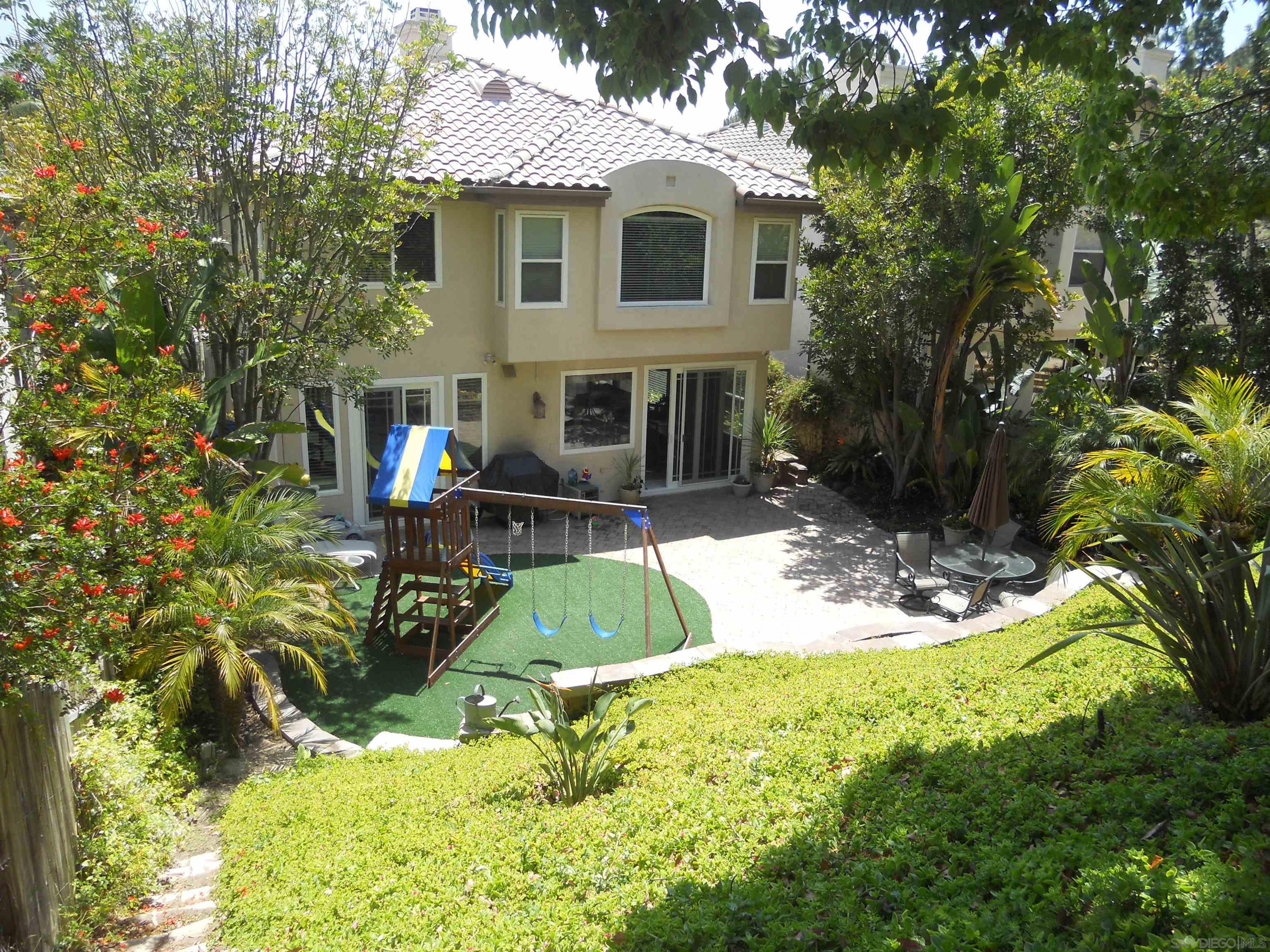 4316 Corte de la Fonda