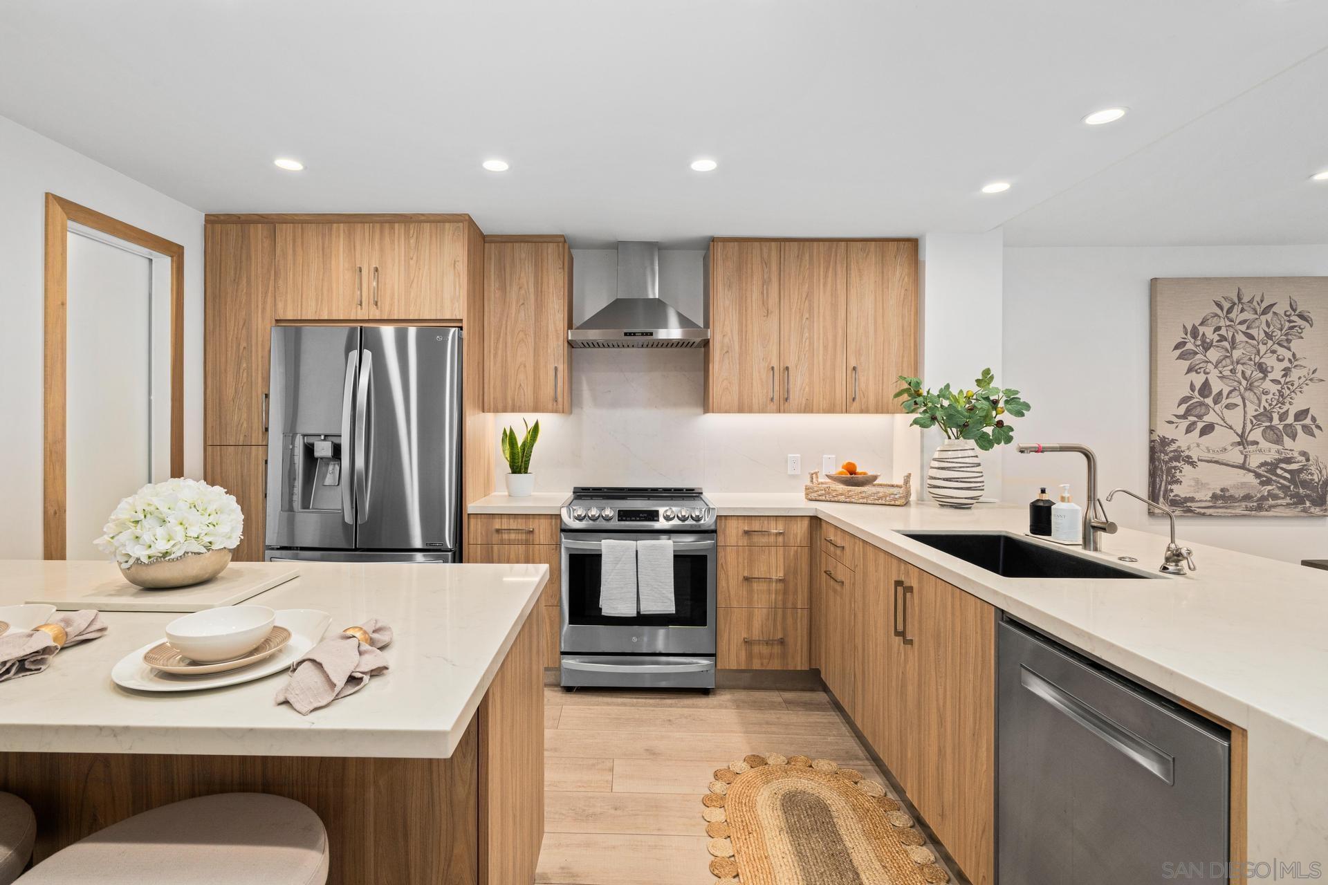 135 S Sierra Ave 23