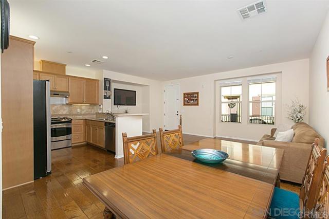 10653 Golden Willow