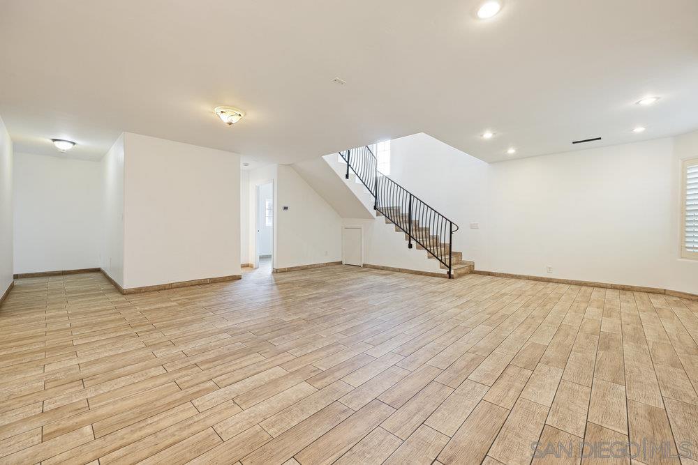 774 Reef Dr
