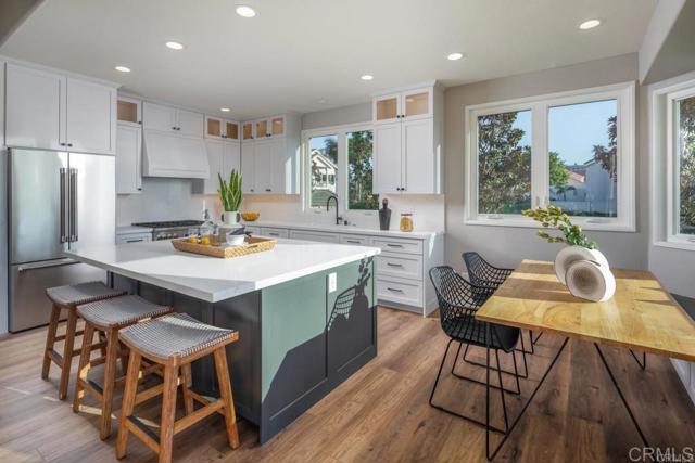 1808 Amalfi Drive