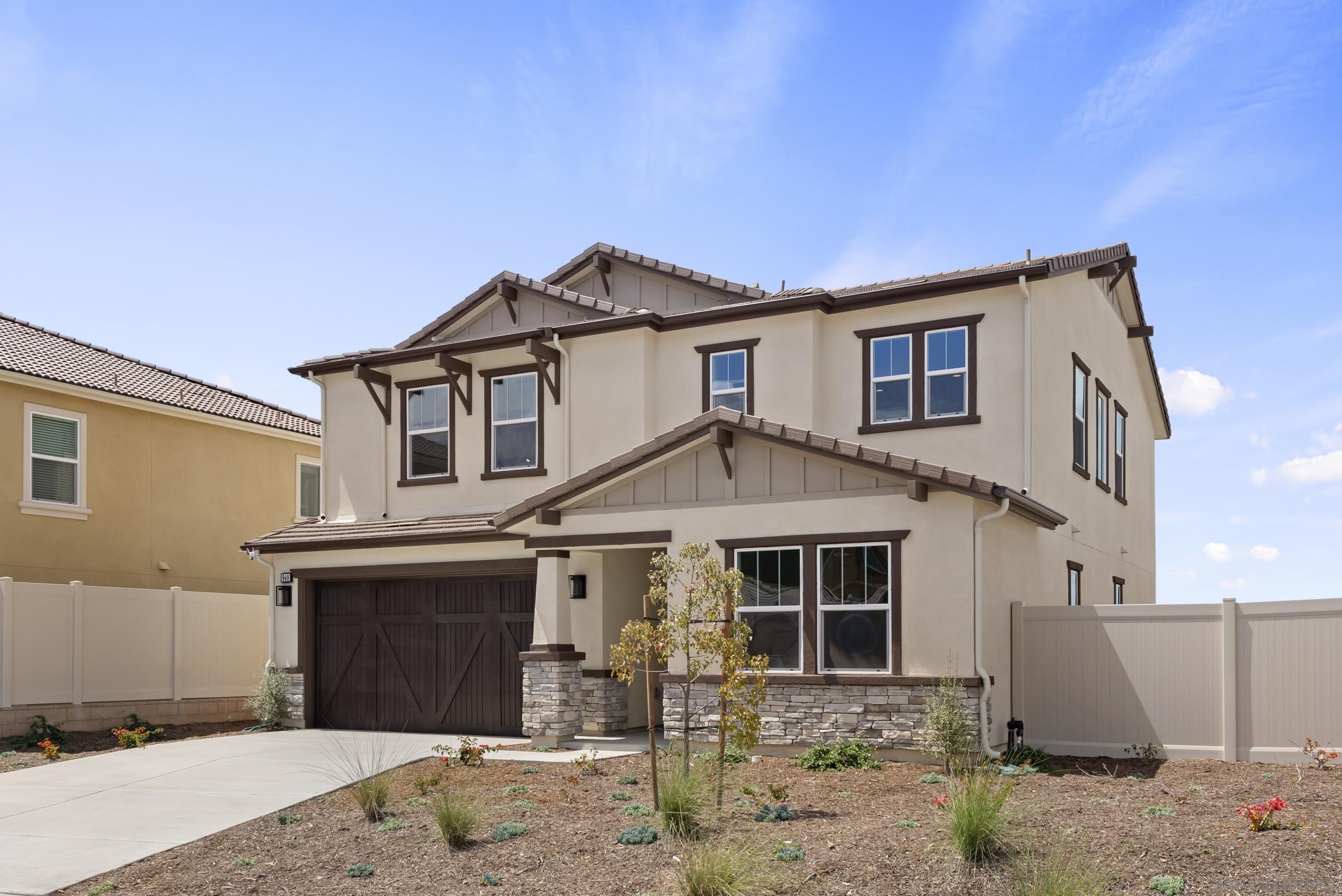 948 Visalia Pl