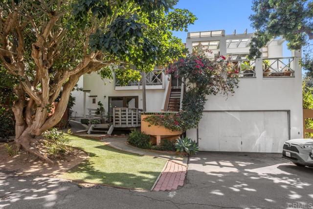 273 Hillcrest Drive
