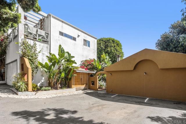 273 Hillcrest Drive
