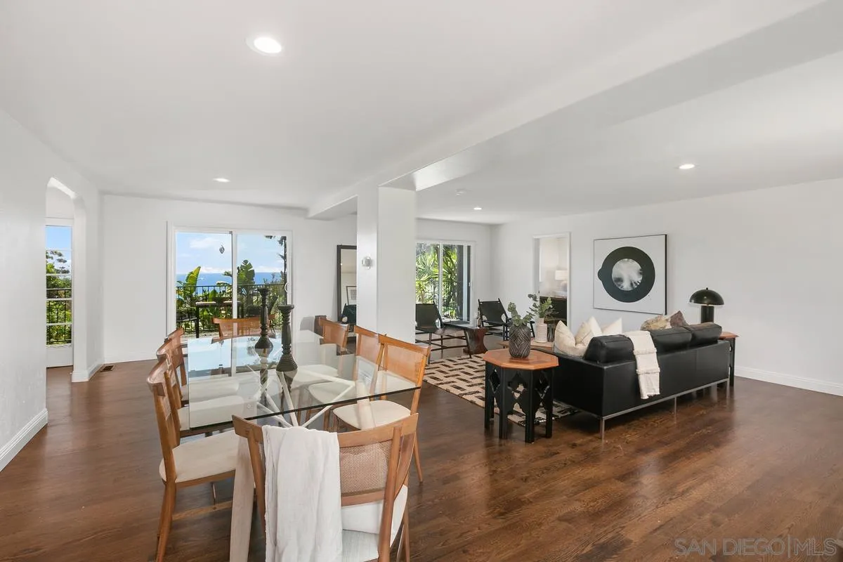 La Jolla, California 92037, United States, 5 Bedrooms Bedrooms, ,6 BathroomsBathrooms,Residential,Active,131710