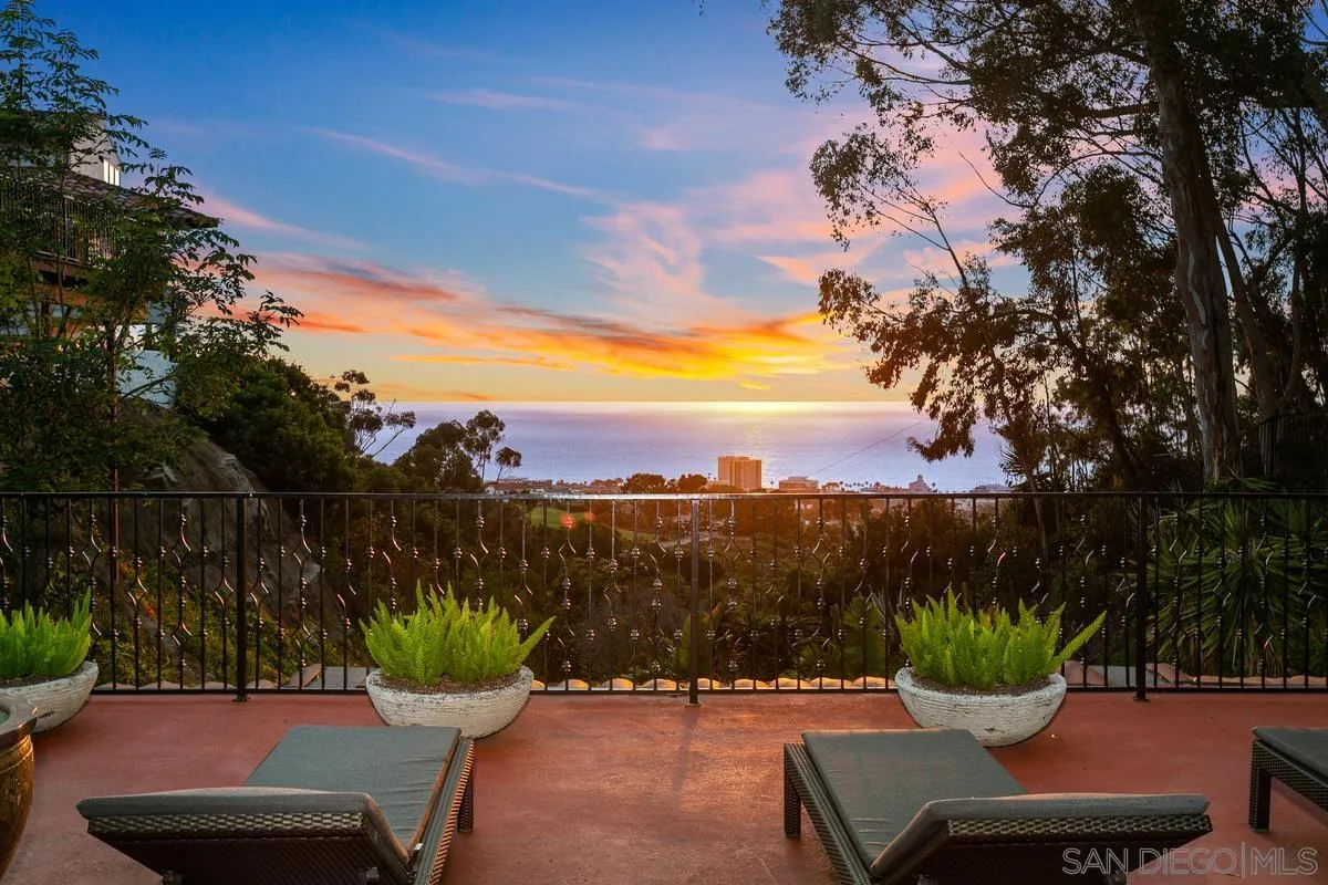 La Jolla, California 92037, United States, 5 Bedrooms Bedrooms, ,6 BathroomsBathrooms,Residential,Active,131710