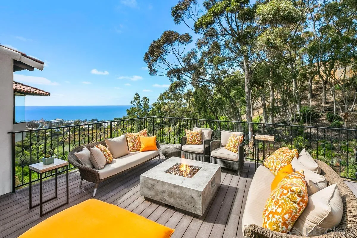 La Jolla, California 92037, United States, 5 Bedrooms Bedrooms, ,6 BathroomsBathrooms,Residential,Active,131710