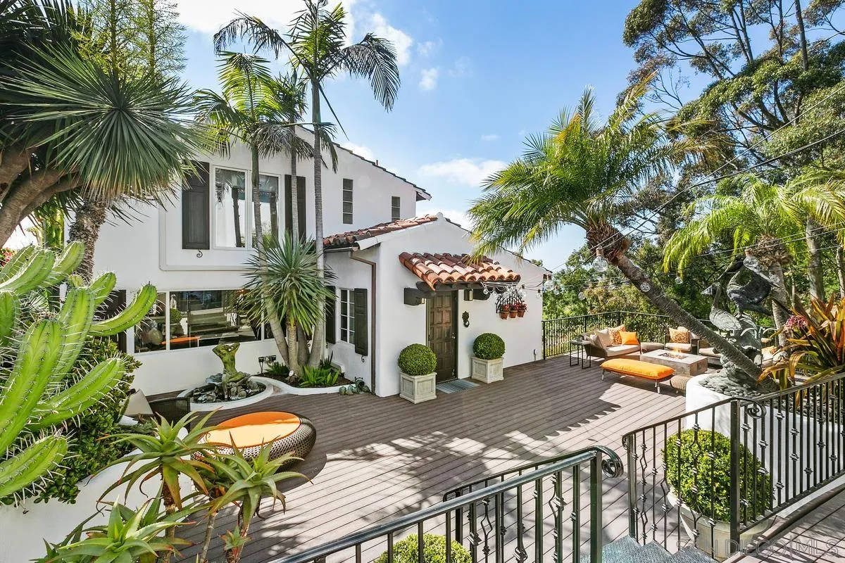 La Jolla, California 92037, United States, 5 Bedrooms Bedrooms, ,6 BathroomsBathrooms,Residential,Active,131710