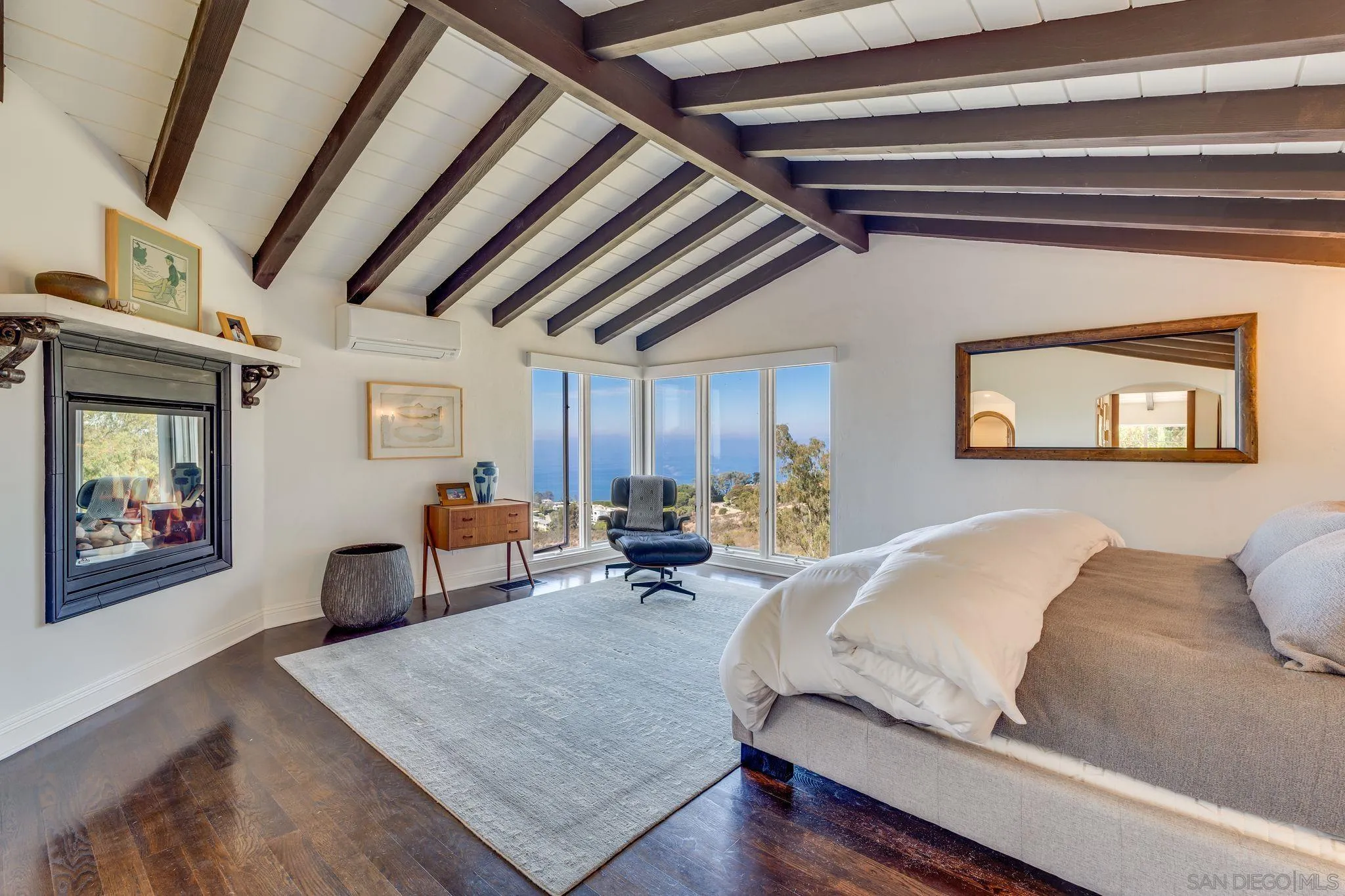 La Jolla, California 92037, United States, 5 Bedrooms Bedrooms, ,6 BathroomsBathrooms,Residential,Active,131710