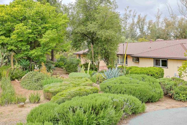 1850 Rancho Janet