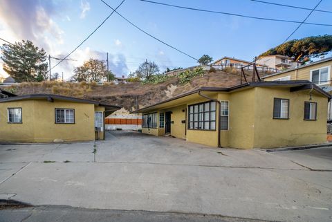 3206-16  Reynard Way San Diego CA 92103