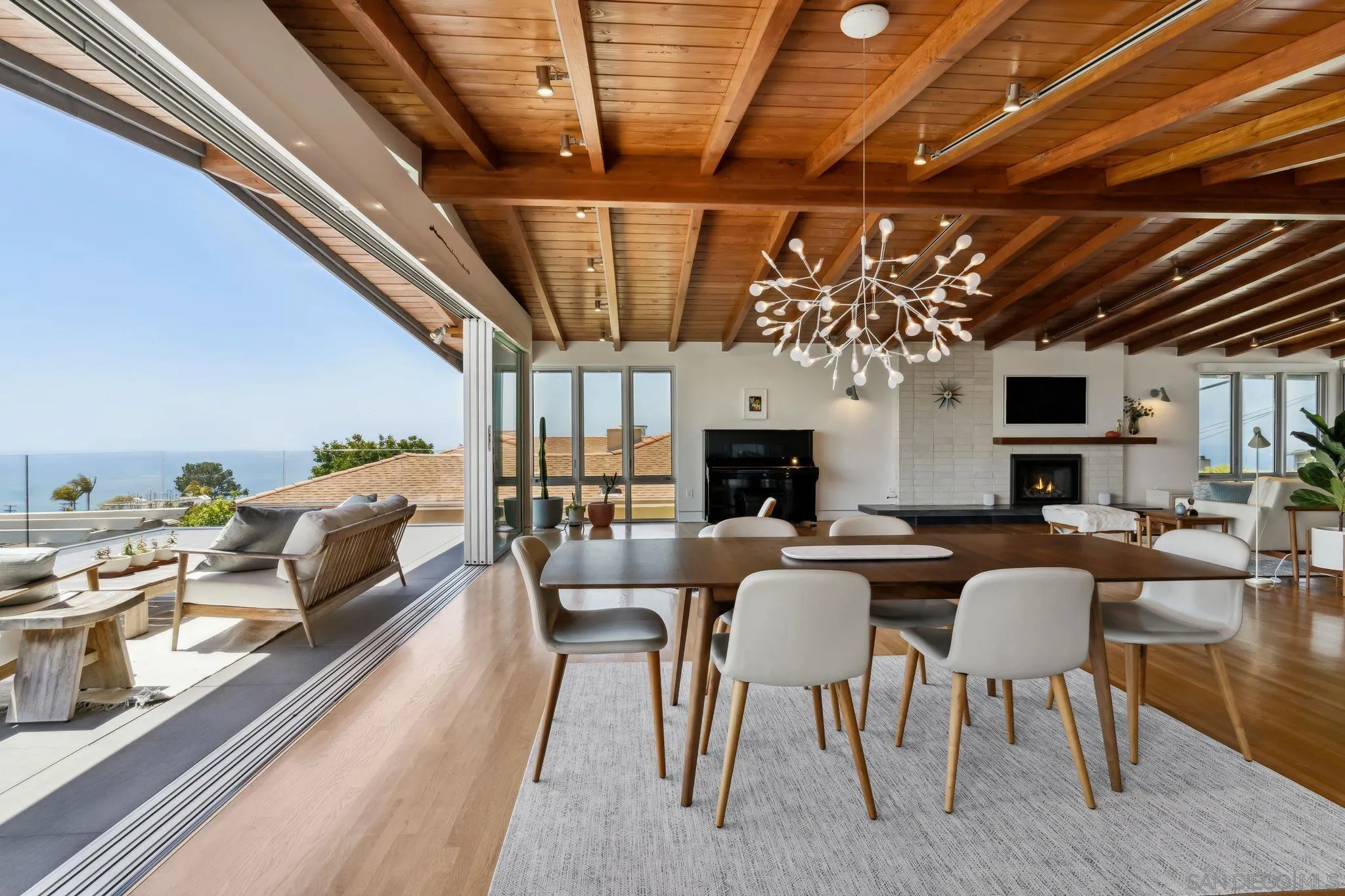 La Jolla, California 92037, United States, 6 Bedrooms Bedrooms, ,5 BathroomsBathrooms,Residential,Active,128551