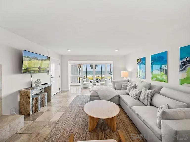 1039 Coast BLVD A