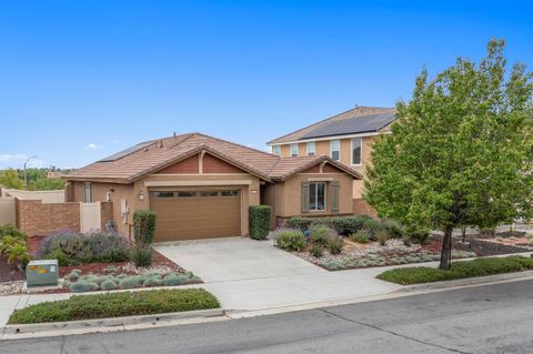 31849  Cotton Thorn Ct Murrieta CA 92563