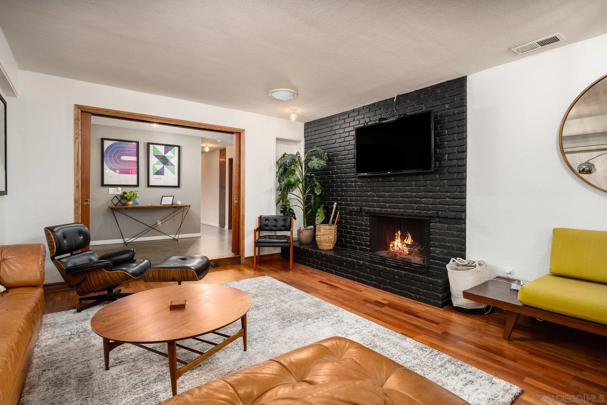 Vista, California 92084, United States, 4 Bedrooms Bedrooms, ,4 BathroomsBathrooms,Residential,Pending,17129