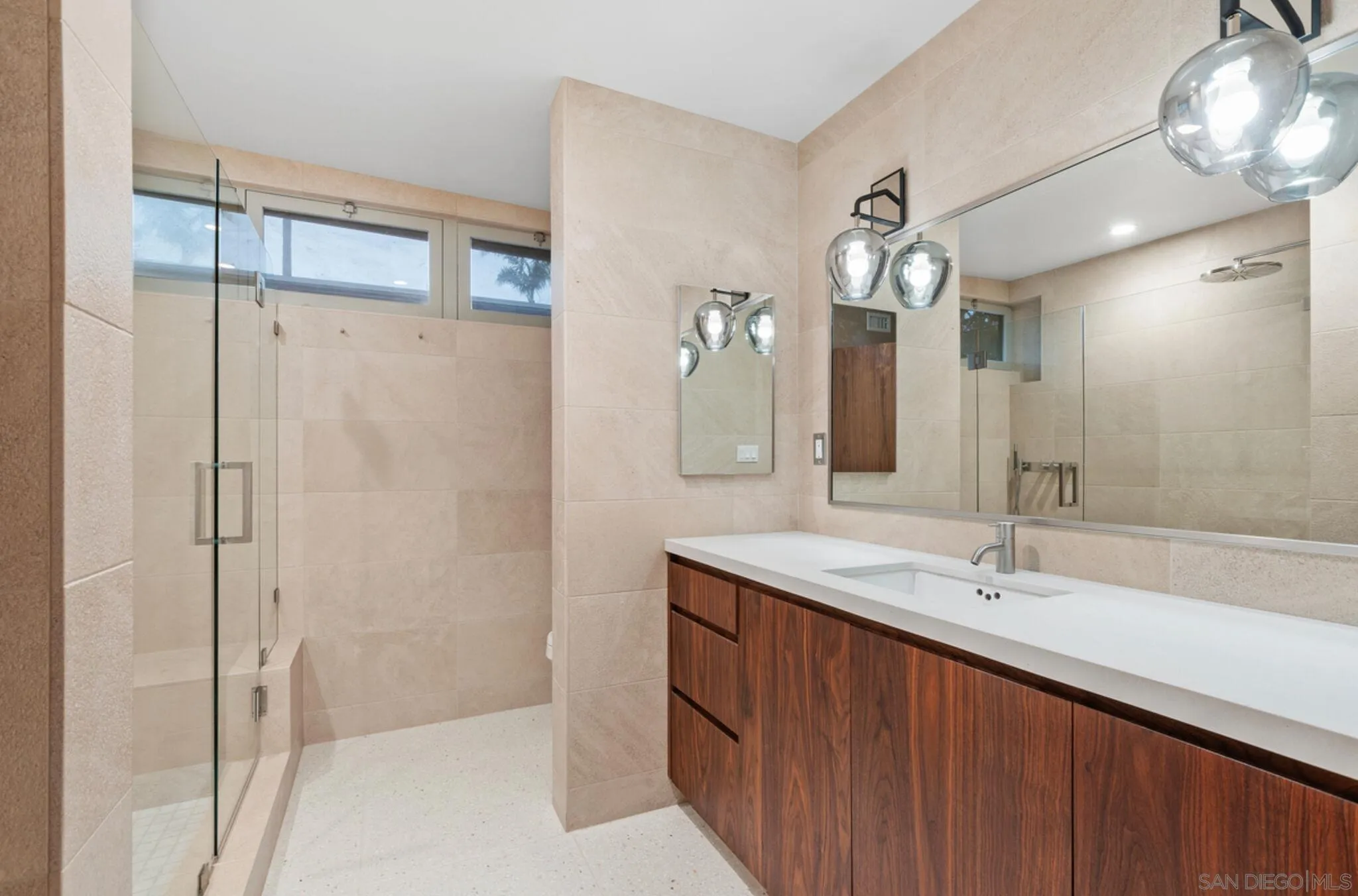 La Jolla, California 92037, United States, 3 Bedrooms Bedrooms, ,2 BathroomsBathrooms,Residential,Active,152360