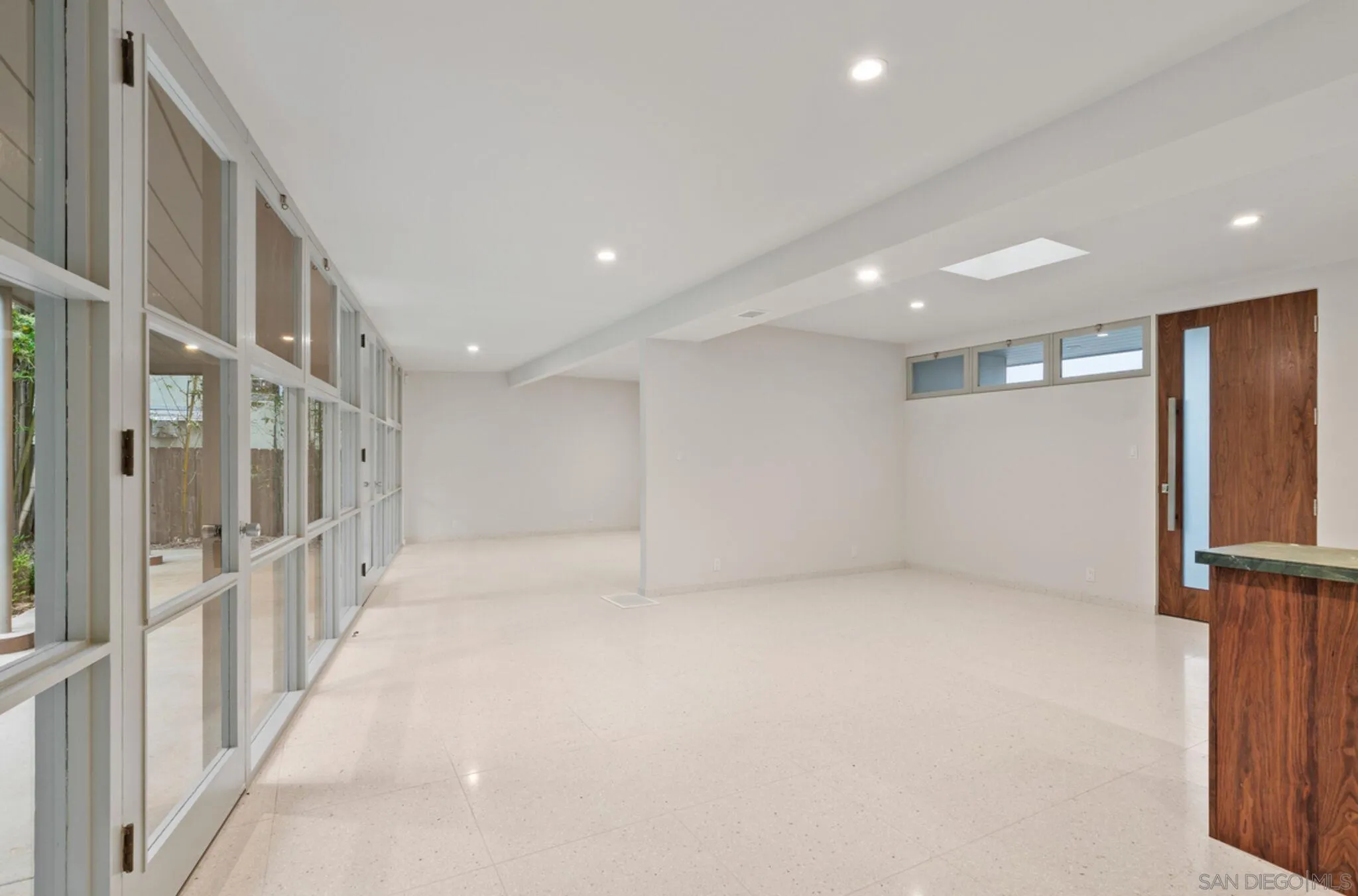 La Jolla, California 92037, United States, 3 Bedrooms Bedrooms, ,2 BathroomsBathrooms,Residential,Active,152360