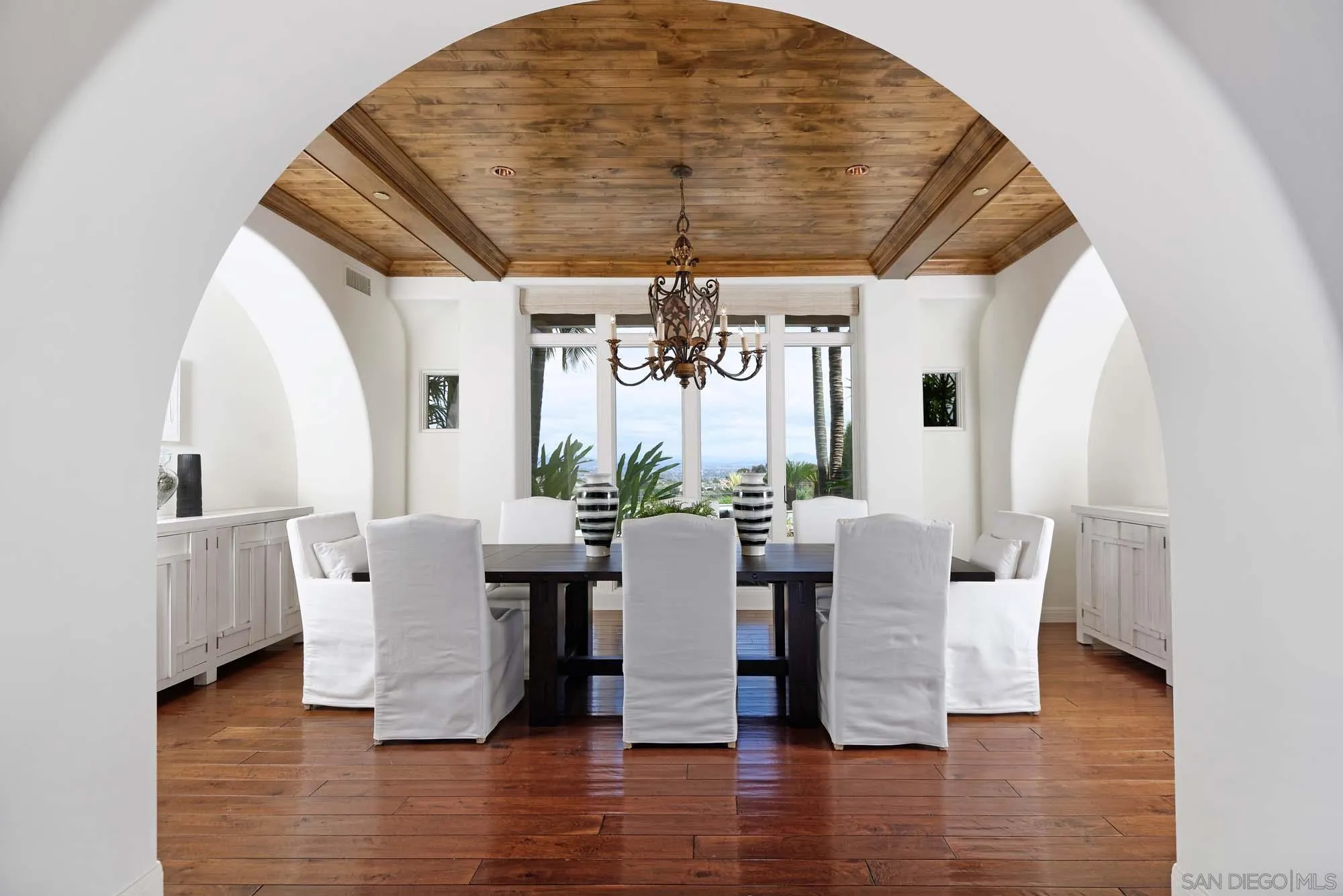 La Jolla, California 92037, United States, 5 Bedrooms Bedrooms, ,6 BathroomsBathrooms,Residential,Active,114723