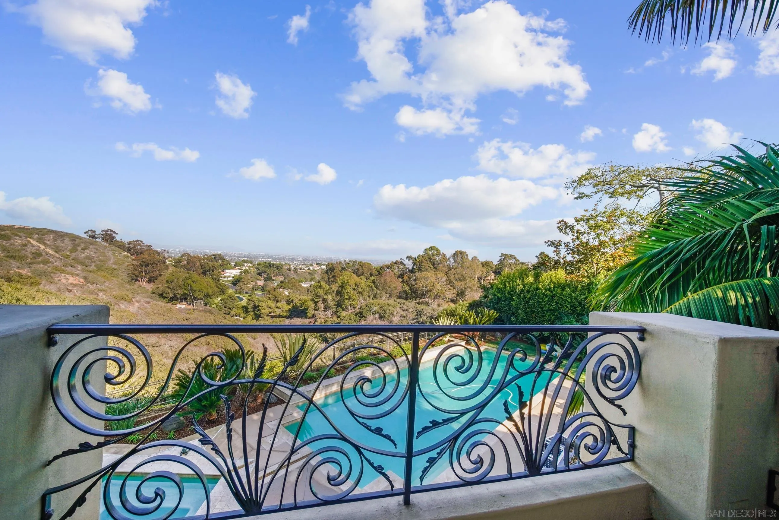 La Jolla, California 92037, United States, 5 Bedrooms Bedrooms, ,6 BathroomsBathrooms,Residential,Active,114723