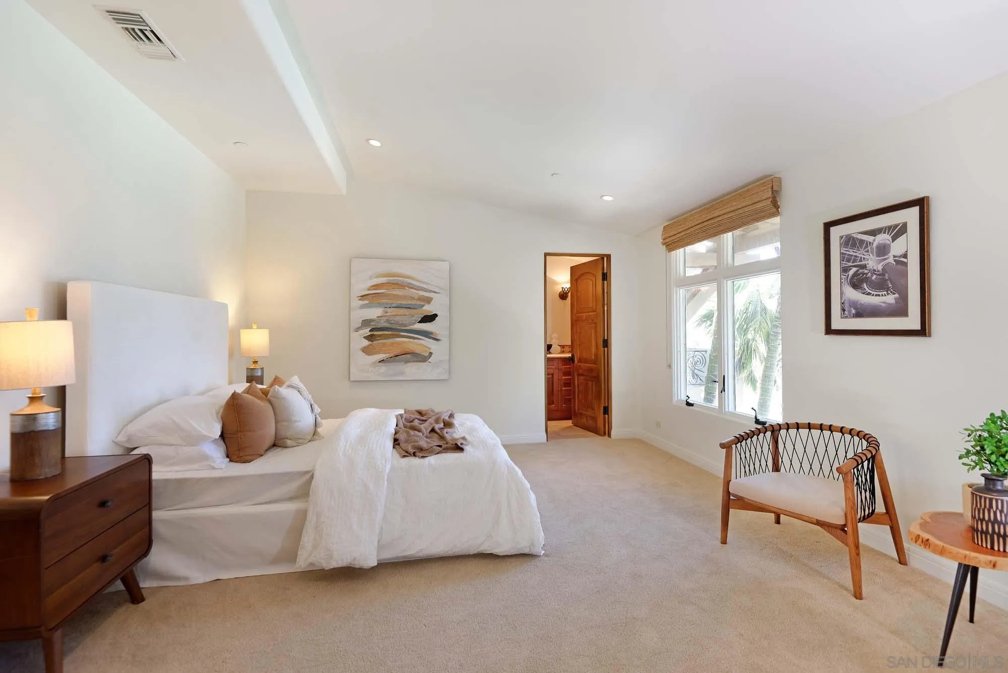 La Jolla, California 92037, United States, 5 Bedrooms Bedrooms, ,6 BathroomsBathrooms,Residential,Active,114723