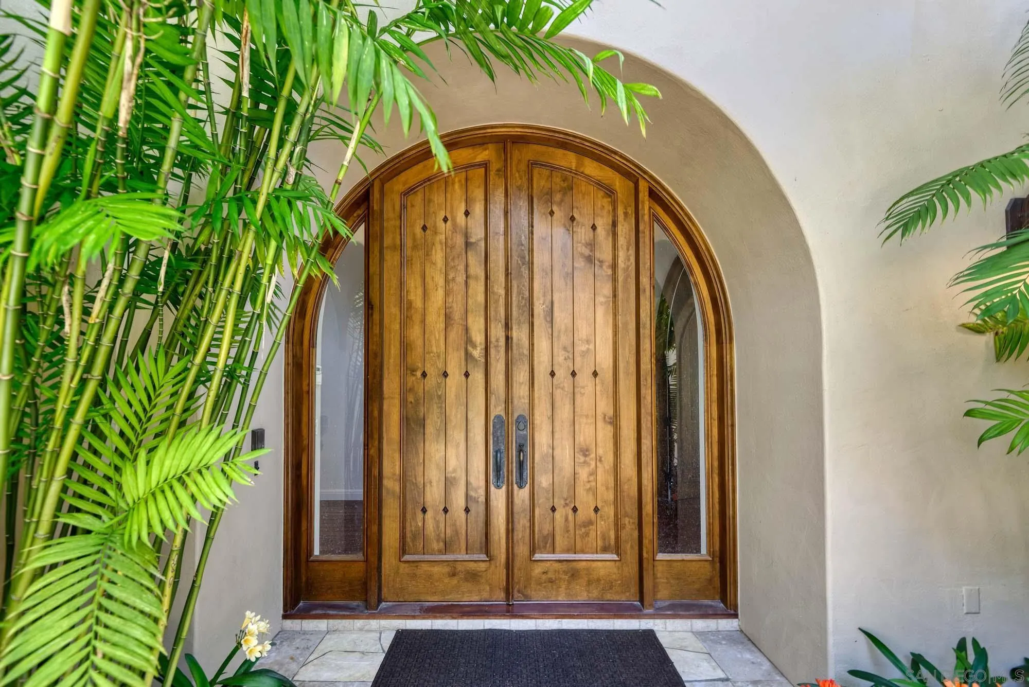 La Jolla, California 92037, United States, 5 Bedrooms Bedrooms, ,6 BathroomsBathrooms,Residential,Active,114723