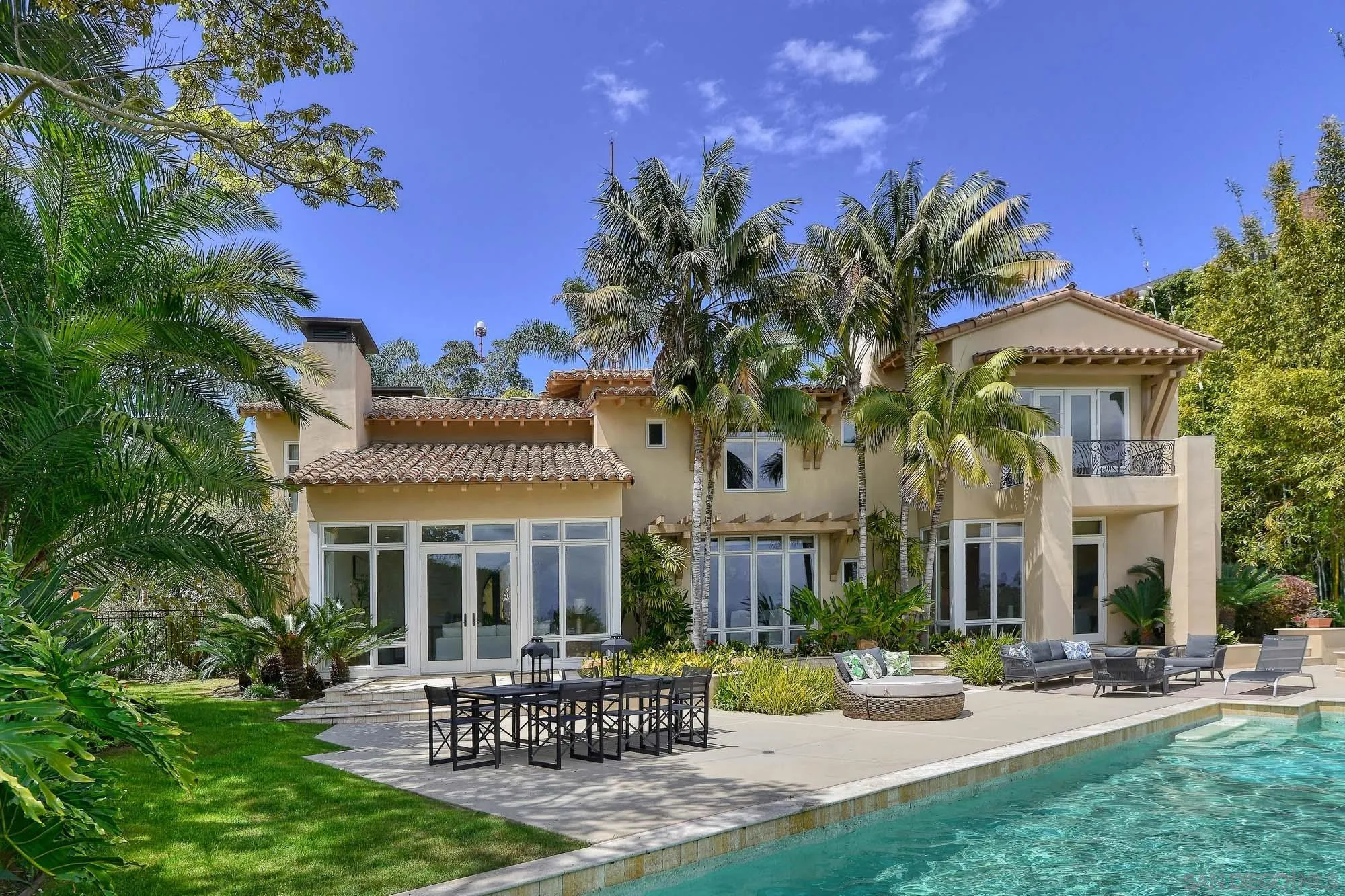 La Jolla, California 92037, United States, 5 Bedrooms Bedrooms, ,6 BathroomsBathrooms,Residential,Active,114723