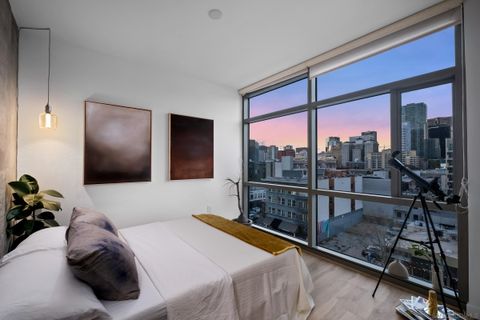 800  The Mark Lane  704 San Diego CA 92101
