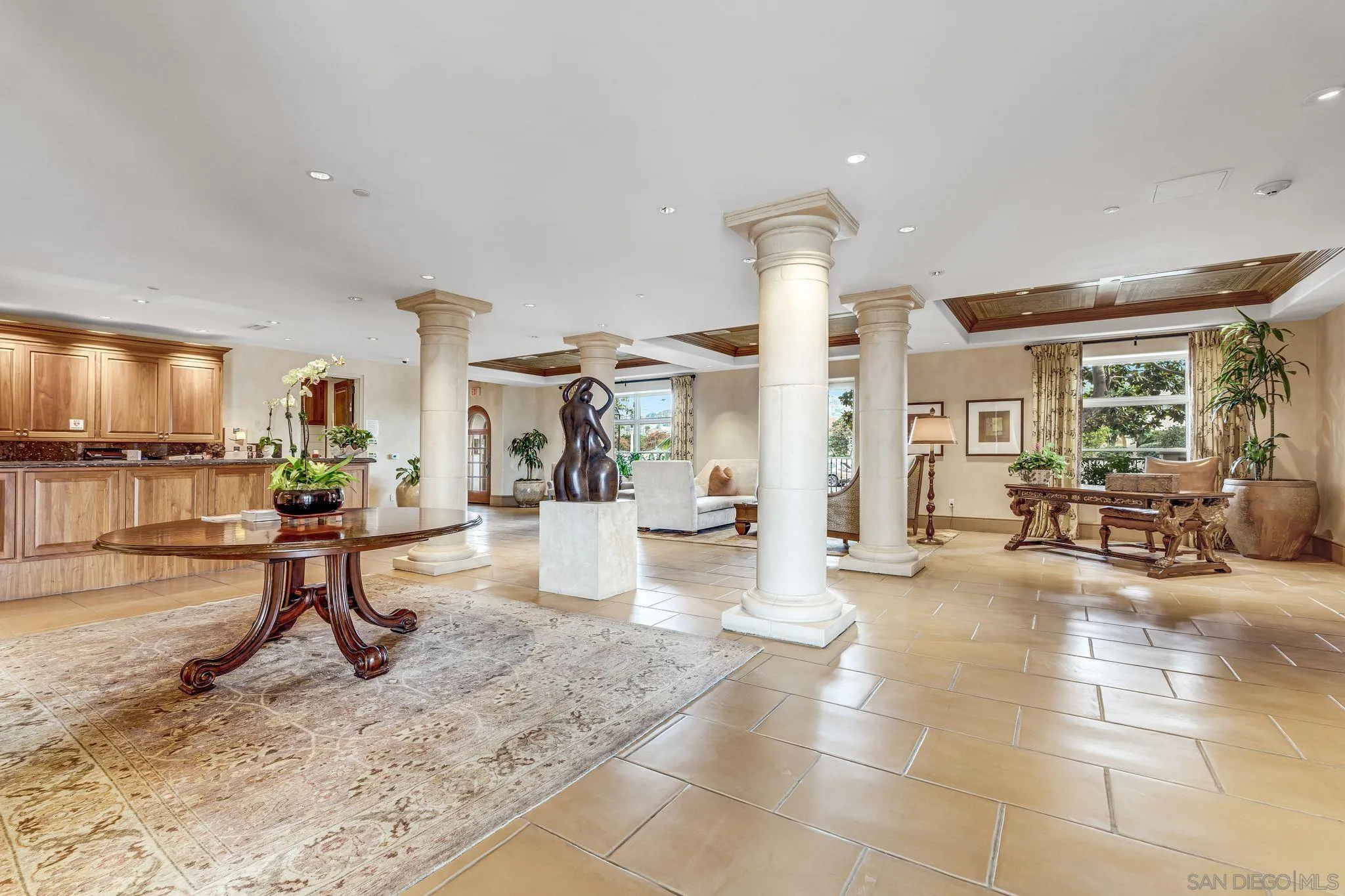 La Jolla, California 92037, United States, 2 Bedrooms Bedrooms, ,3 BathroomsBathrooms,Residential,Pending,27339