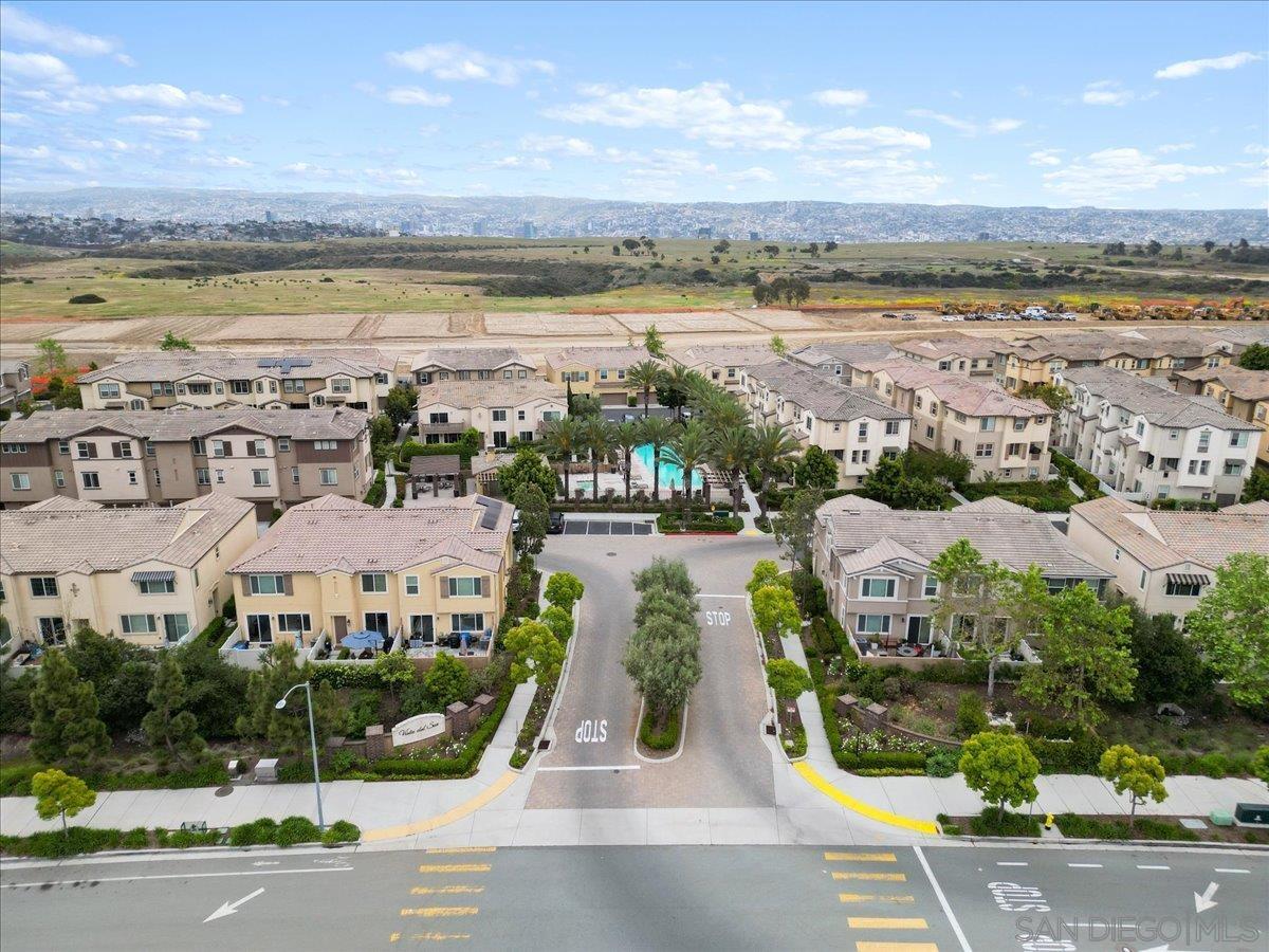 5506 San Roberto
