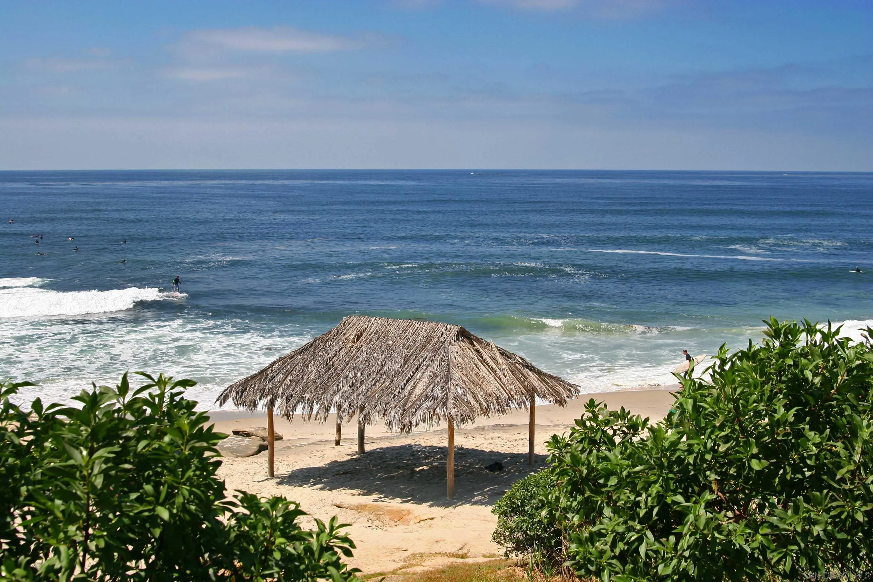 La Jolla, California 92037, United States, 2 Bedrooms Bedrooms, ,2 BathroomsBathrooms,Residential,Pending,41601