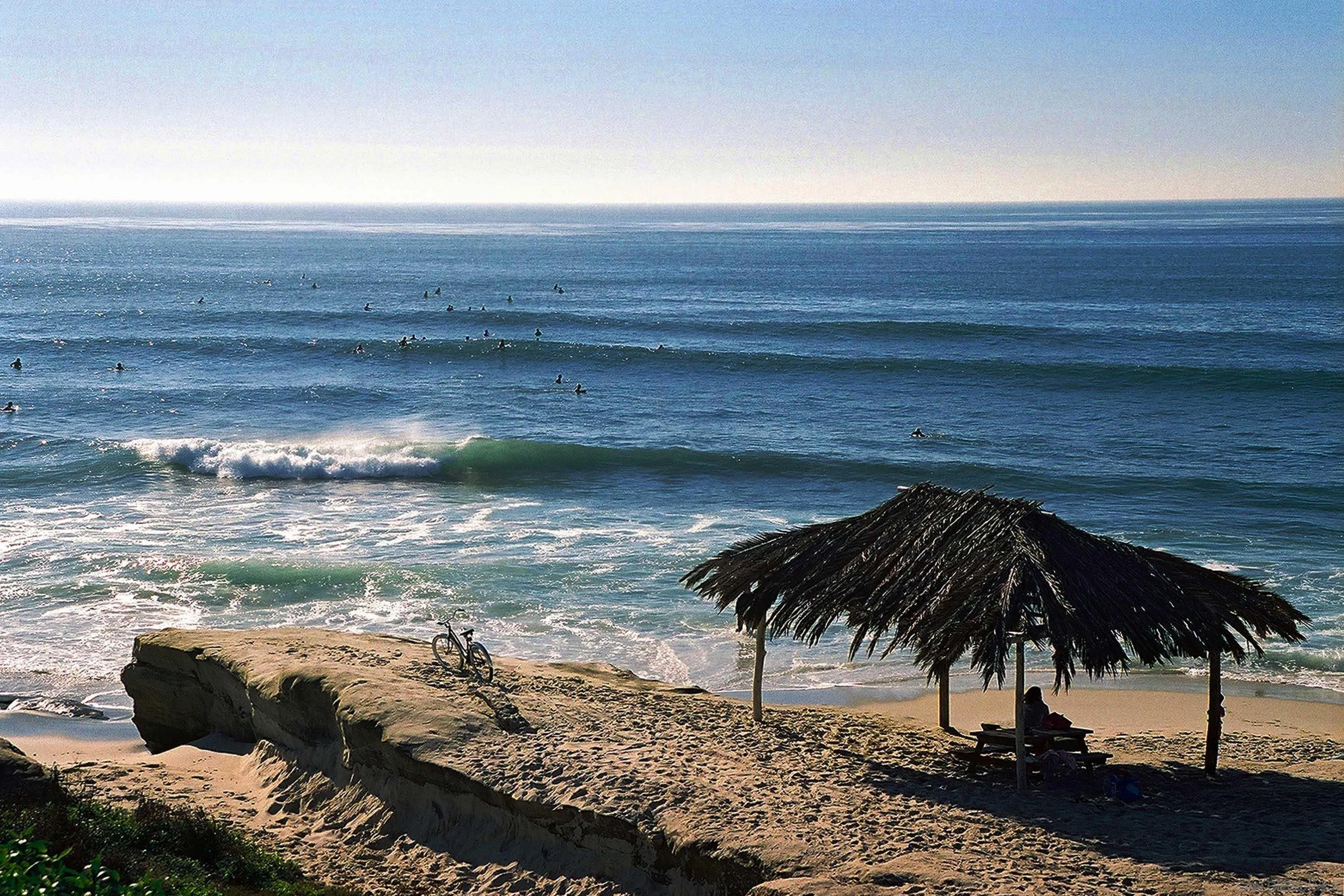 La Jolla, California 92037, United States, 2 Bedrooms Bedrooms, ,2 BathroomsBathrooms,Residential,Pending,41601