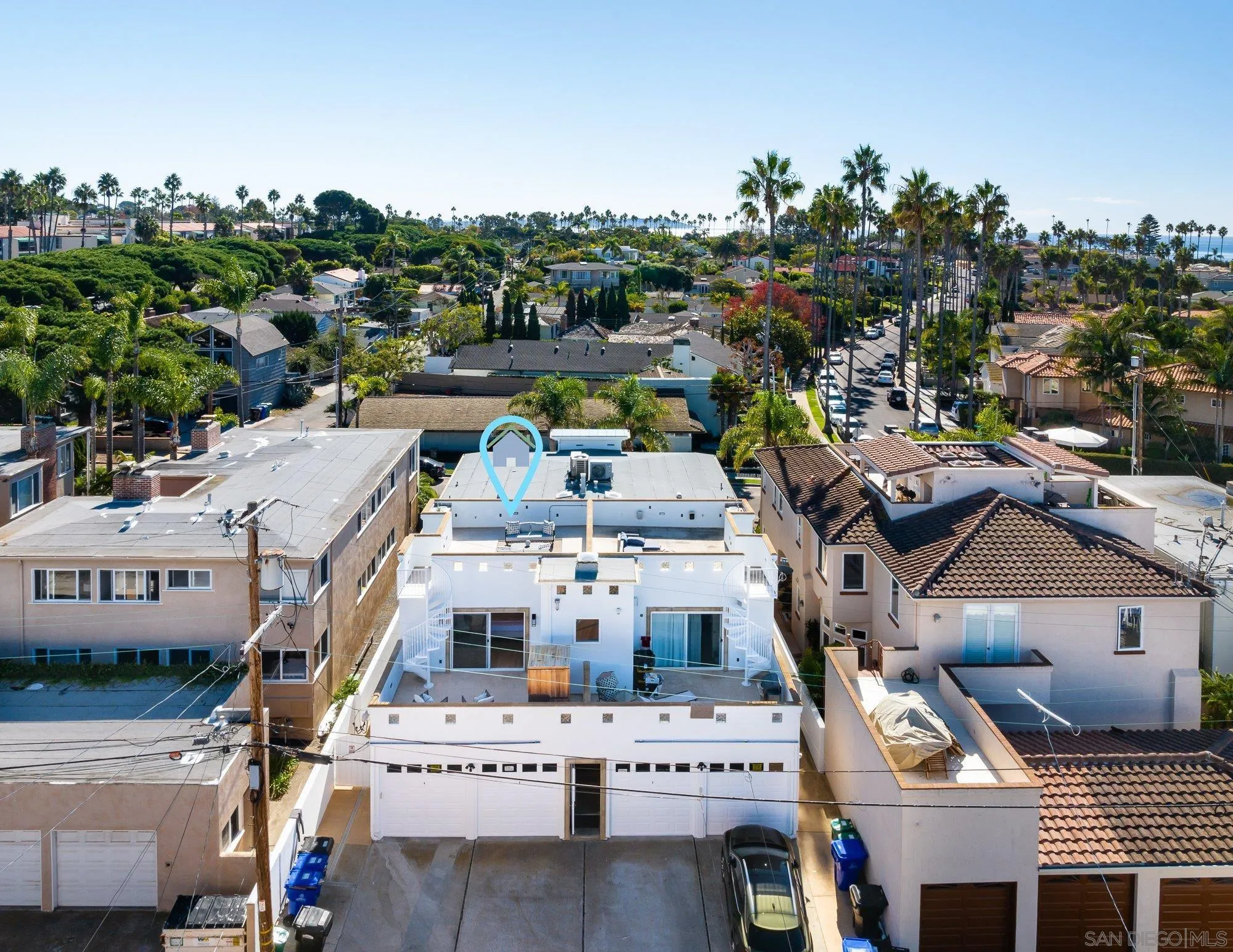 La Jolla, California 92037, United States, 2 Bedrooms Bedrooms, ,2 BathroomsBathrooms,Residential,Pending,41601