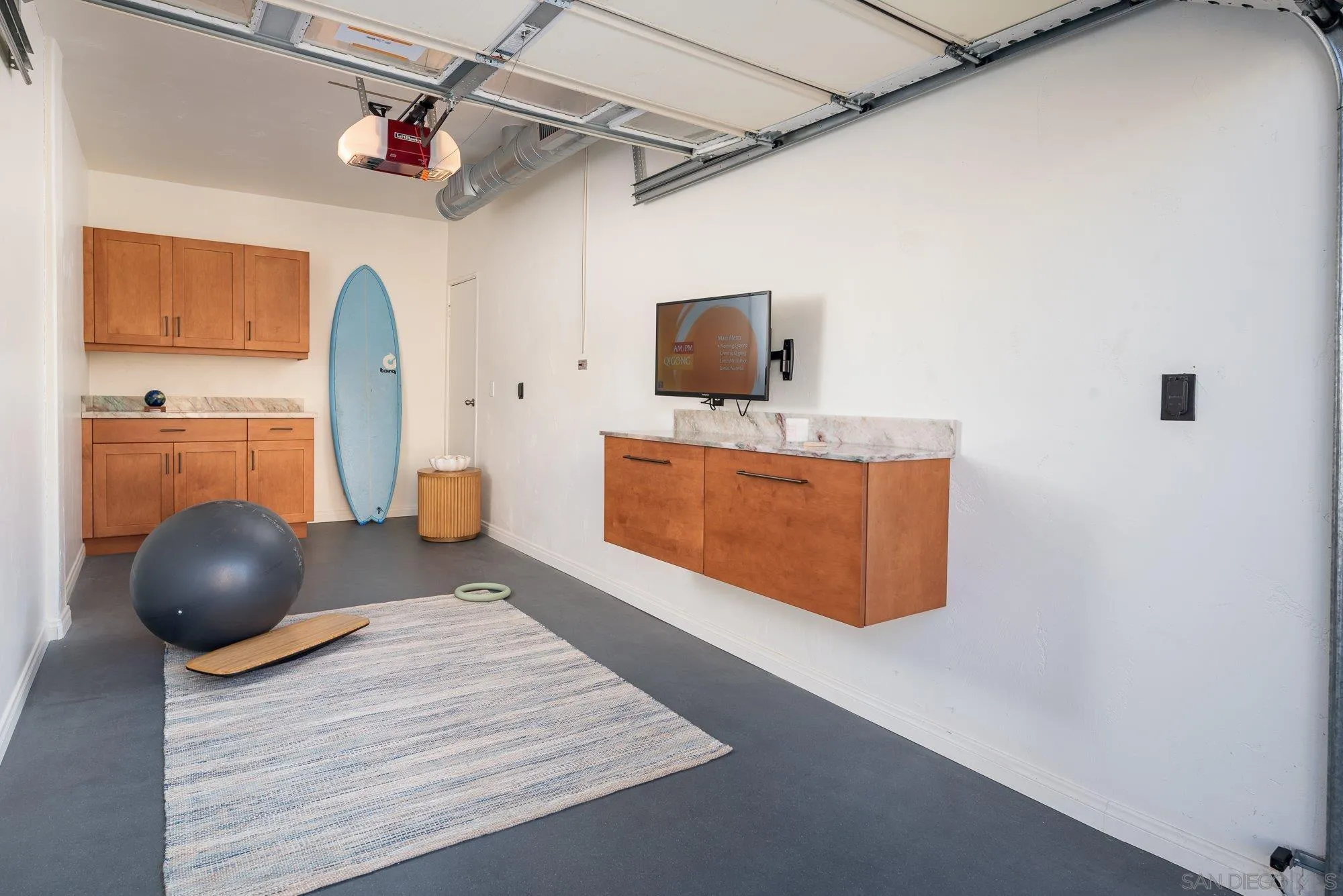 La Jolla, California 92037, United States, 2 Bedrooms Bedrooms, ,2 BathroomsBathrooms,Residential,Pending,41601