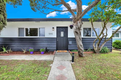 5143  Conrad Ave San Diego CA 92117