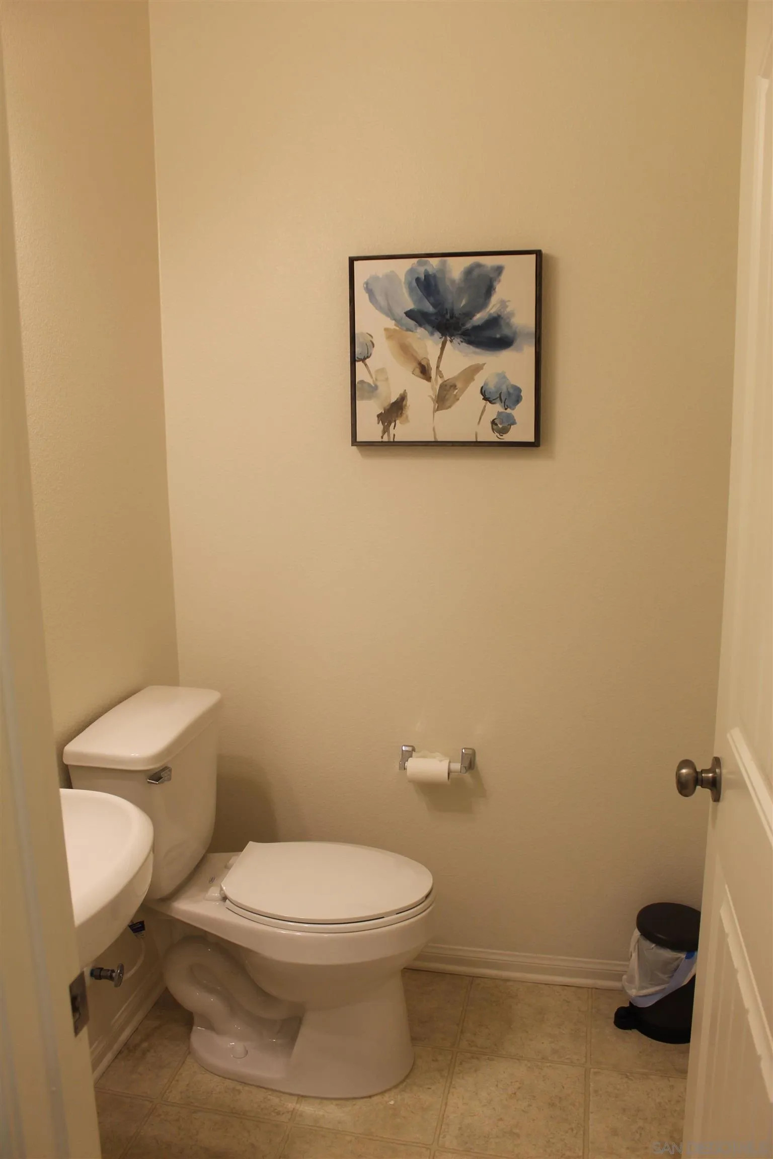 Chula Vista, California 91913, United States, 5 Bedrooms Bedrooms, ,4 BathroomsBathrooms,Residential,Active,93709