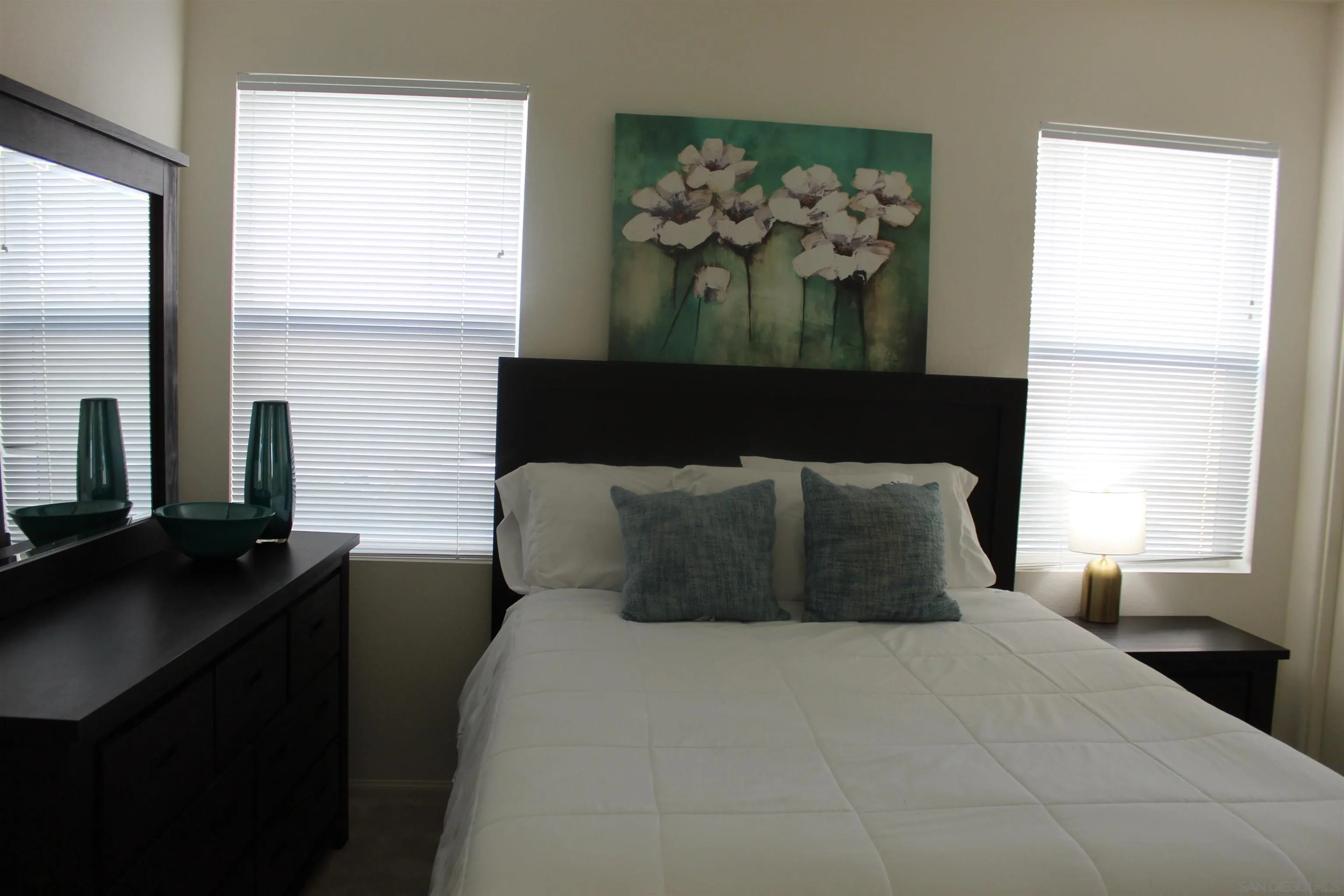 Chula Vista, California 91913, United States, 5 Bedrooms Bedrooms, ,4 BathroomsBathrooms,Residential,Active,93709