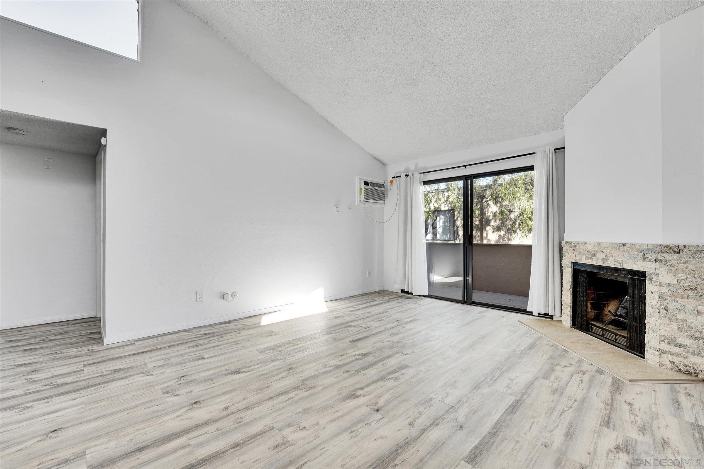 2920 Briarwood Rd. D11