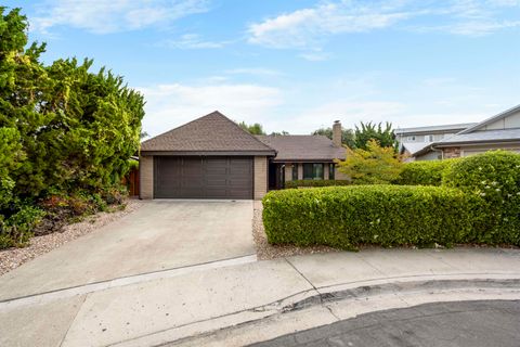 11183  Linares San Diego CA 92129