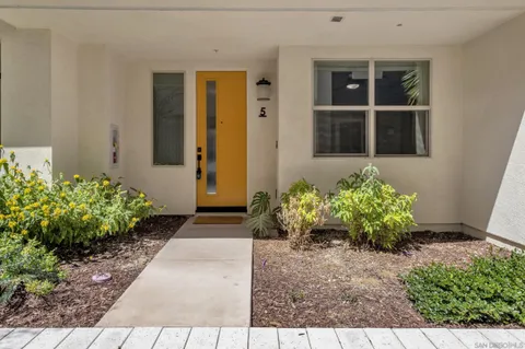 1840 Mint Ter Unit #5, Chula Vista, CA 91915 - #: 250023669