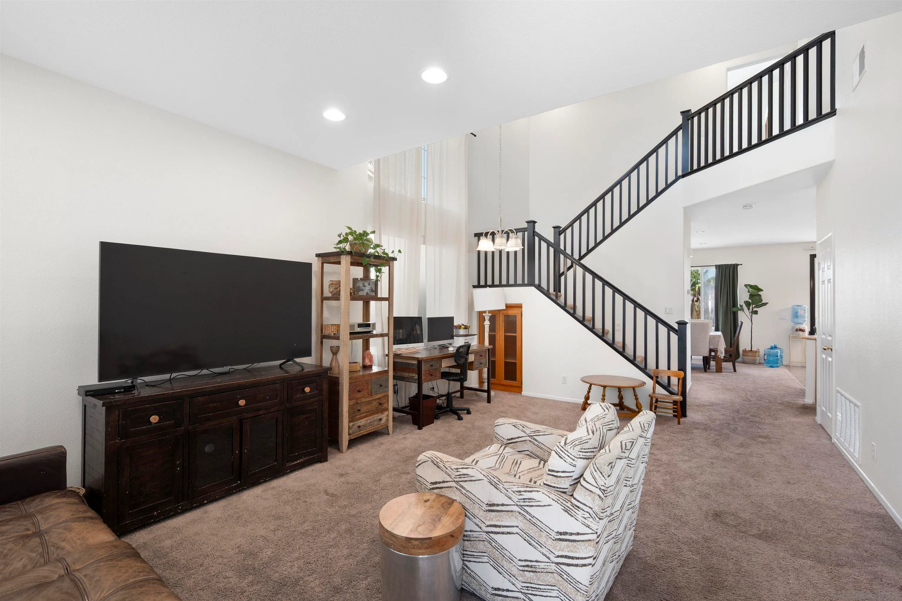 Chula Vista, California 91910, United States, 3 Bedrooms Bedrooms, ,3 BathroomsBathrooms,Residential,Active,130446