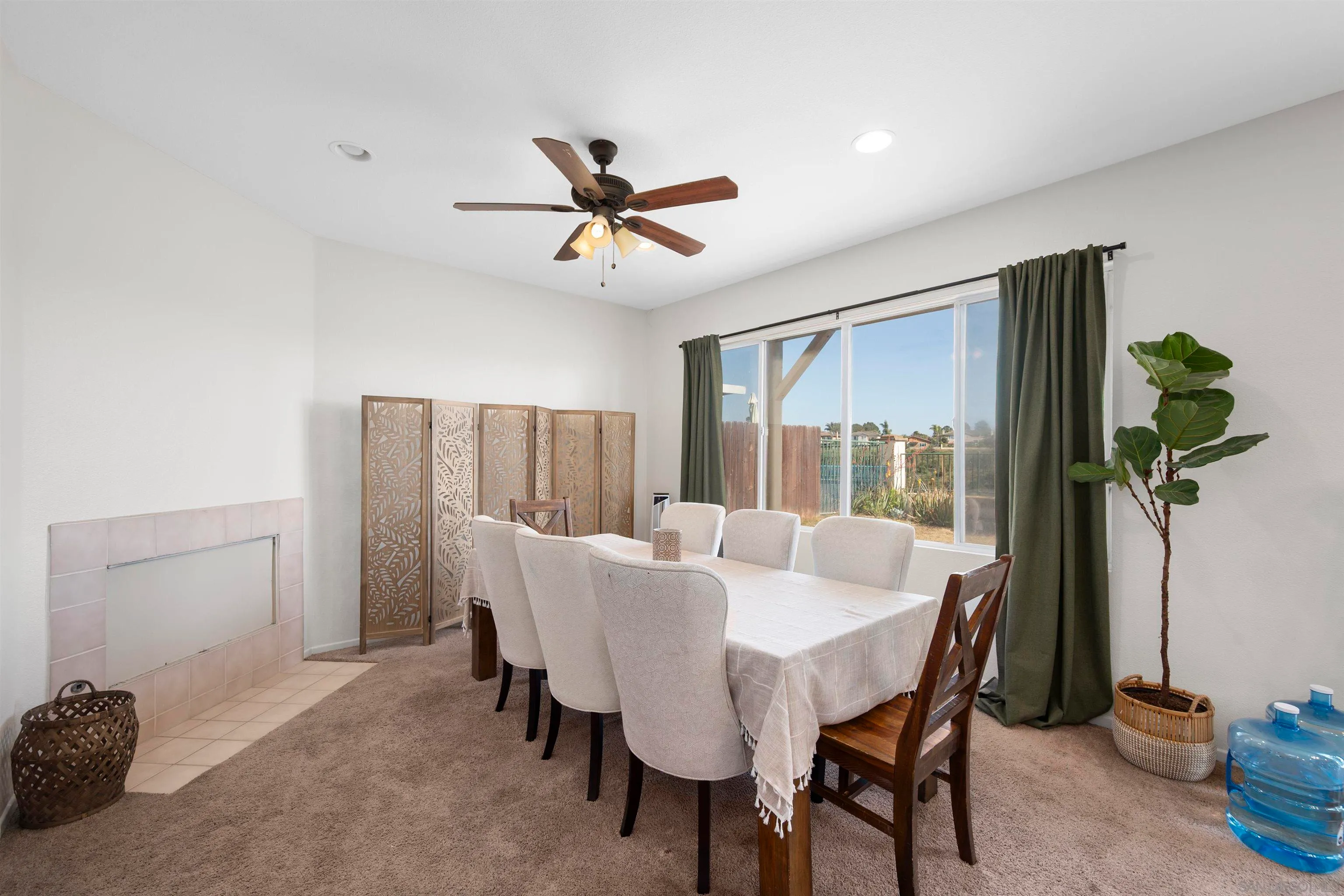 Chula Vista, California 91910, United States, 3 Bedrooms Bedrooms, ,3 BathroomsBathrooms,Residential,Active,130446