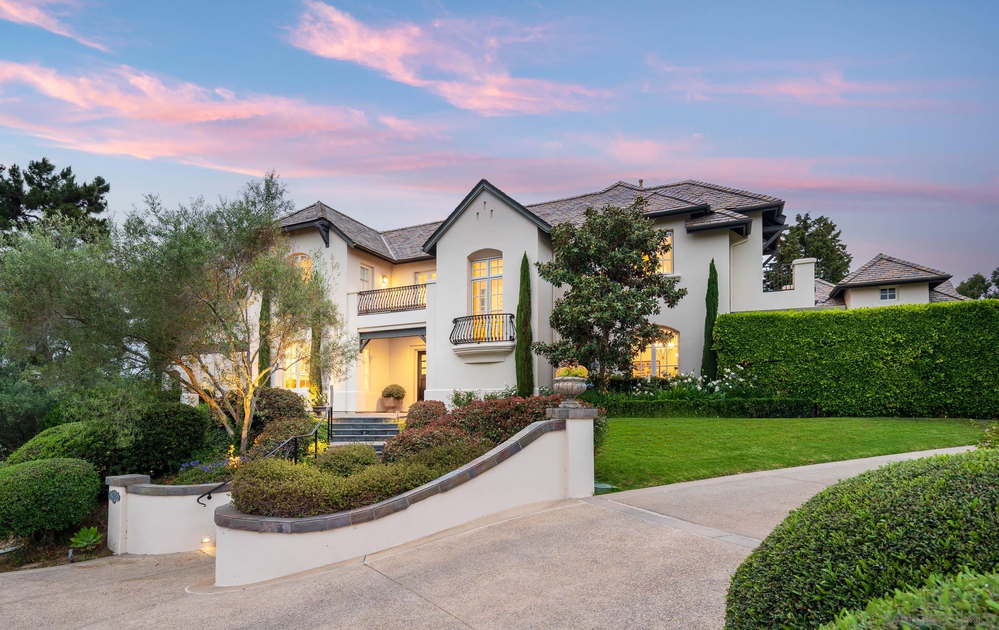 5936 Fairway Place