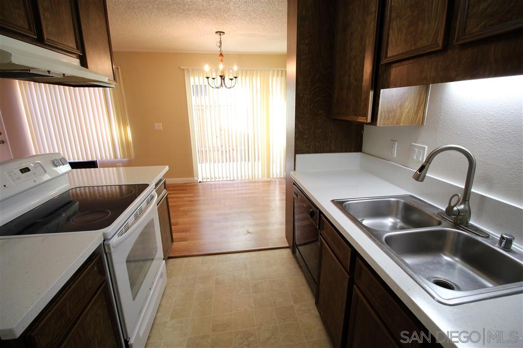 9528 Carroll Canyon Rd 123