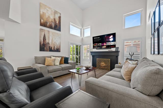 2040 Redwood